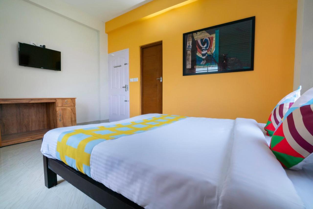 Dreamz Airport Residency Cochin Hotel Недумбасери Екстериор снимка