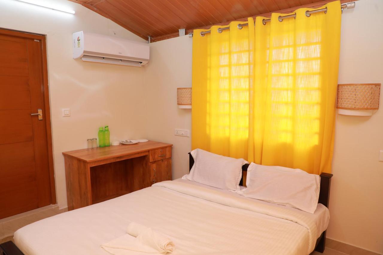 Dreamz Airport Residency Cochin Hotel Недумбасери Екстериор снимка